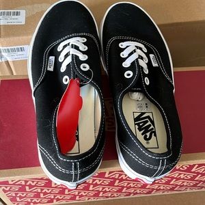 Women's Vans. New with tags, no box.